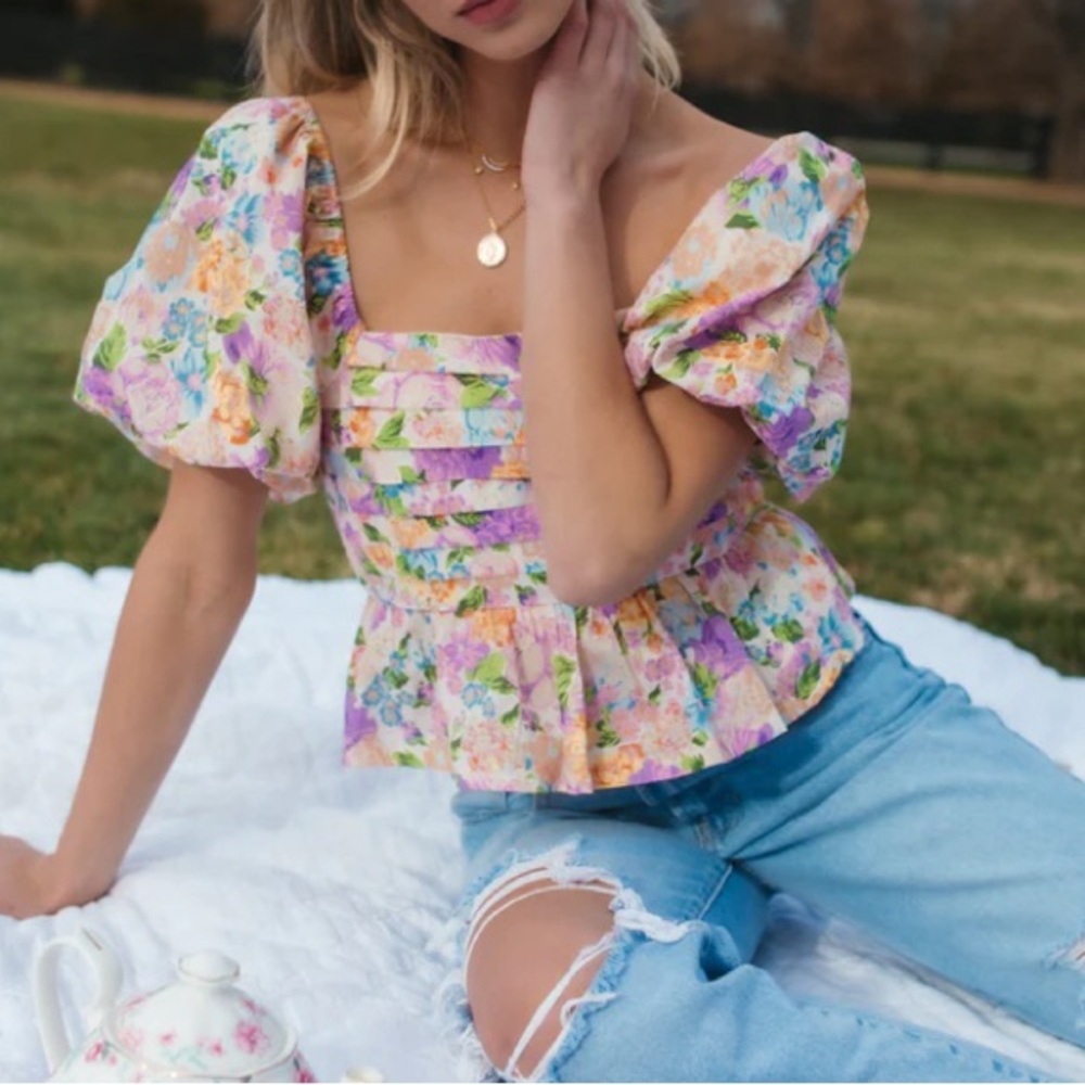 The Post Kristy Peach Floral top